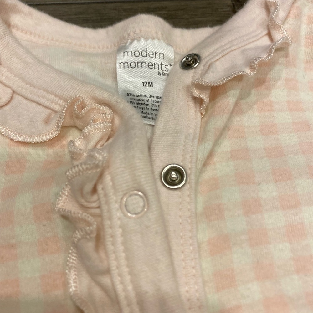 Baby girl onesies size 12 months pink and white - Picture 8 of 12